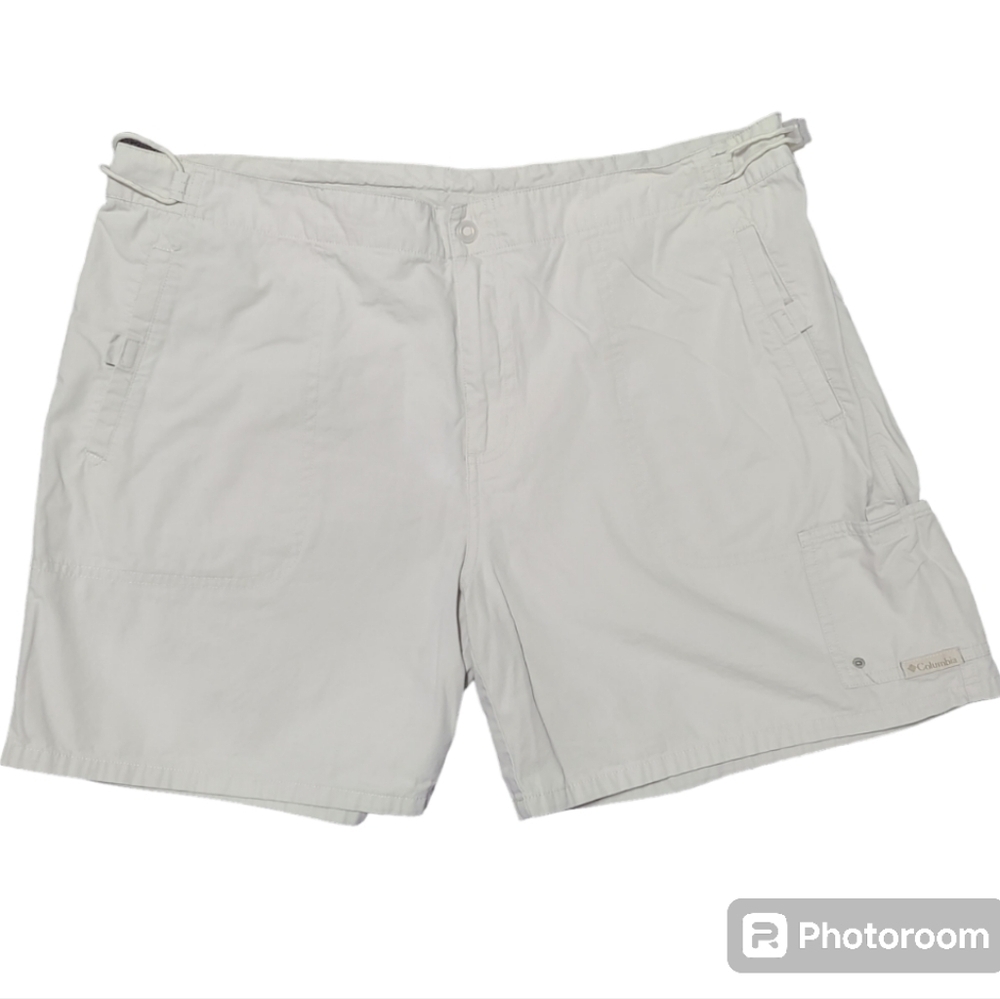 Columbia | women's cotton tan beige creme neutral khaki shorts flat front - Picture 10 of 10
